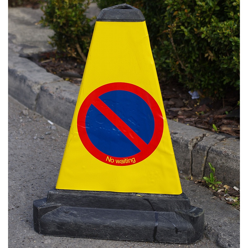 Traffic-Line No Waiting Bollard - Premises
