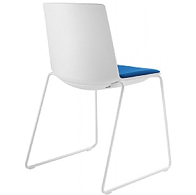 Stratus Sled Base Meeting and Breakout Chair with Seat Pad