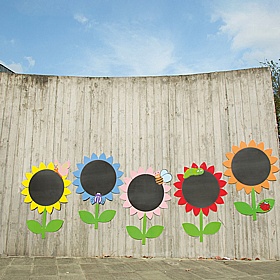 Outdoor Daisy Chalkboards - Education