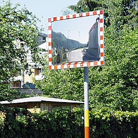 Durabel Stainless Steel IceFree Rectangular Traffic Mirrors