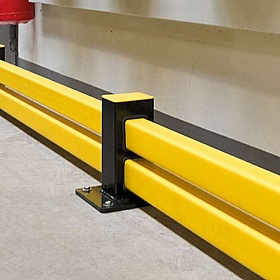 Black Bull FLEX Hybrid Impact Protection Low Level Middle Posts