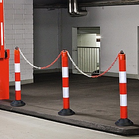 Extern Hi-Vis Chain Posts