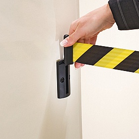 Traffic-Line Retractable Belt Wall Clip - Premises