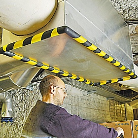 Traffic-Line Semi-Circular Edge Magnetic Impact Protection Barrier