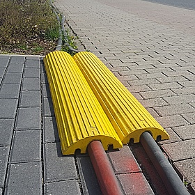 Traffic-Line Cable and Hose Protection Ramps