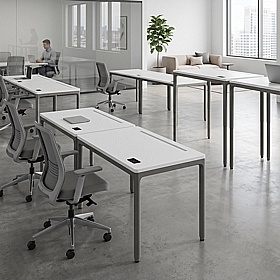 Humanscale eFloat Quattro Sit Stand Office Desks